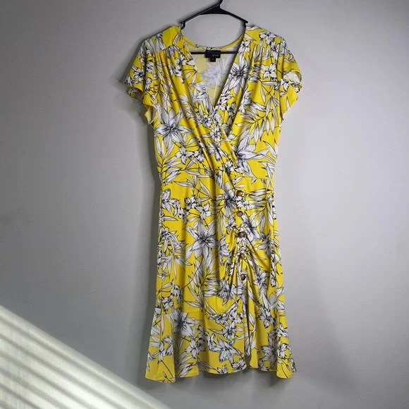 beige by eci floral dress Beige By ECI Black, Red, and Orange Floral Dress